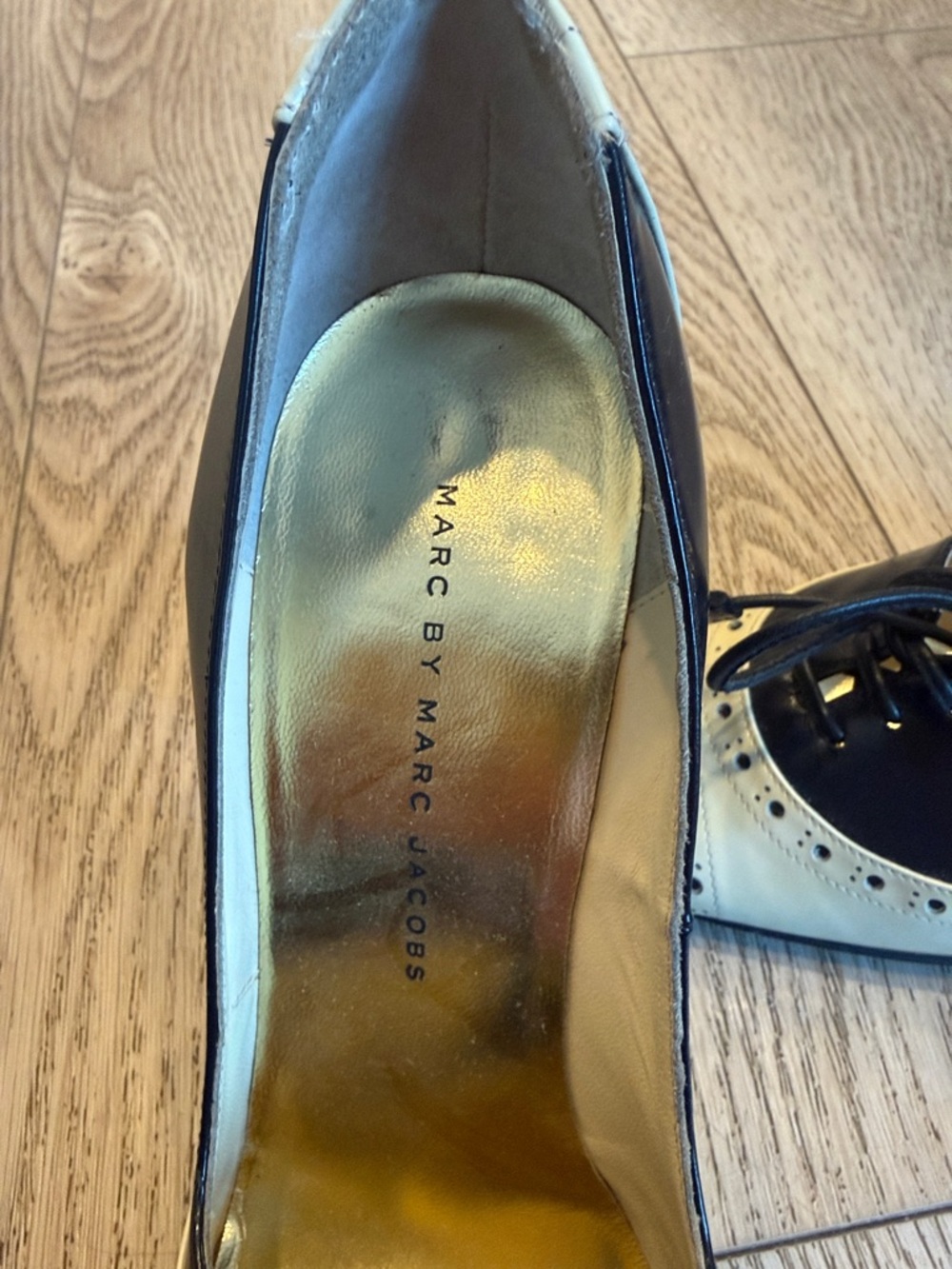 Marc by Marc Jacobs Two-Tone Black and Cream Brogue-Style High Heel Pumps - Picture 2 of 10